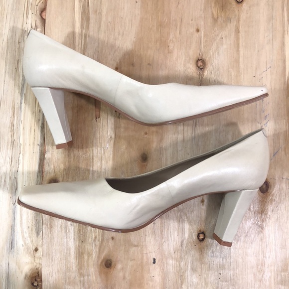 Nine West Leather Pumps in Cream 90s y2k Square Toe 6.5 - Picture 3 of 8